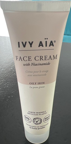 Ivy Aïa Face Cream With Niacinamide