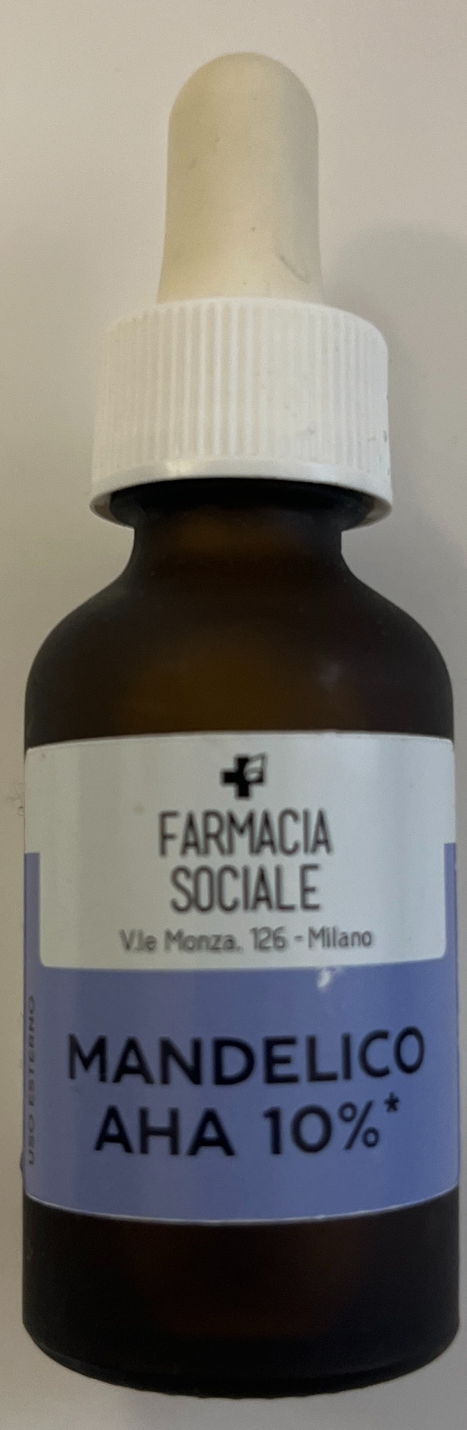 Farmacia Sociale Mandelico AHA 10%