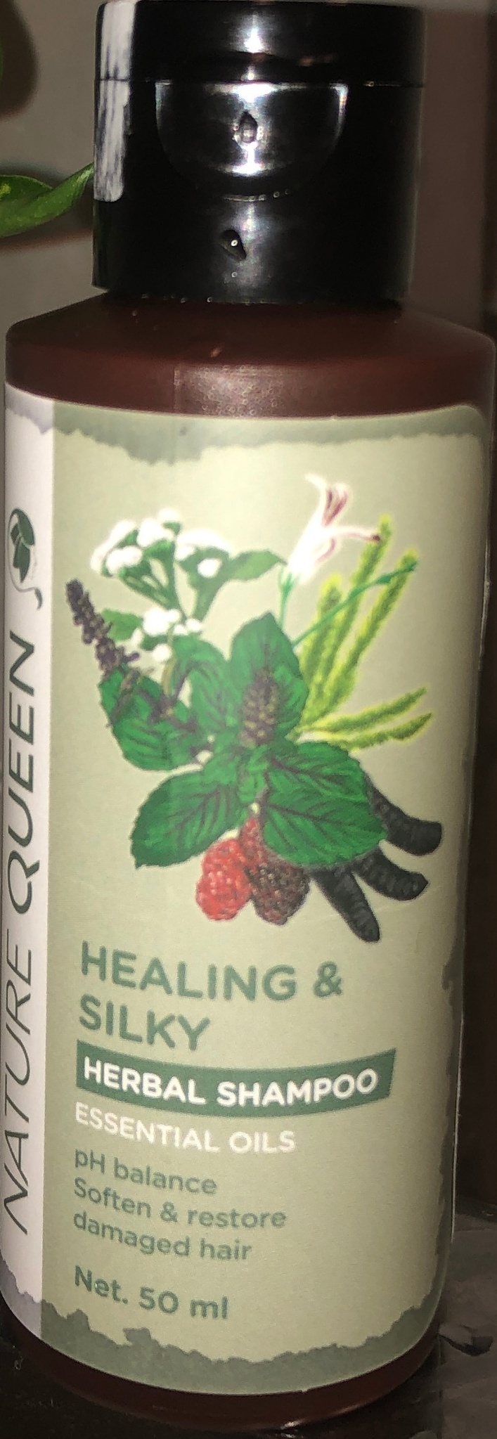 Nature Queen Healing And Silky Herbal Shampoo