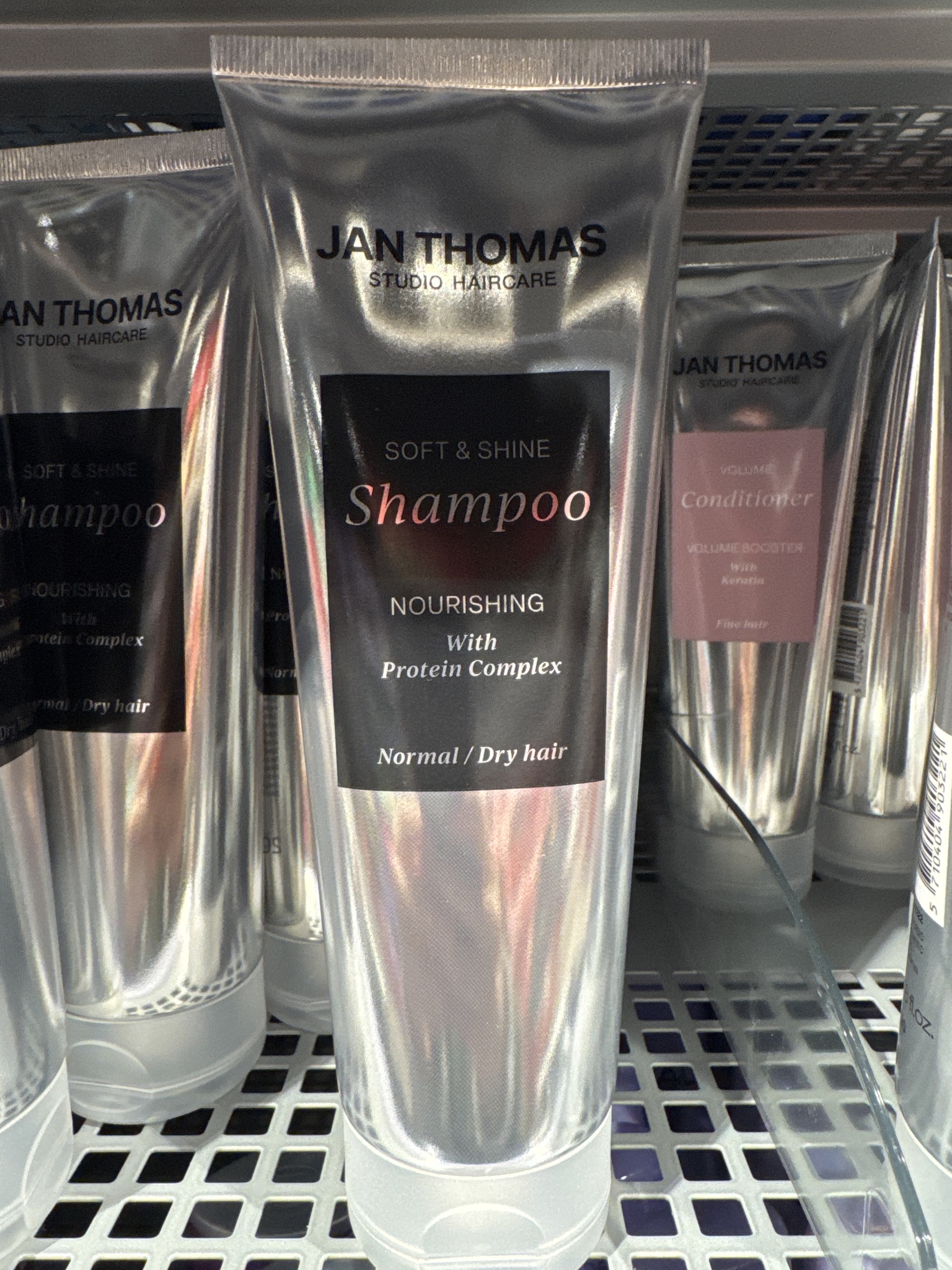 Jan Thomas Studio Haircare Shampoo Soft & Shine