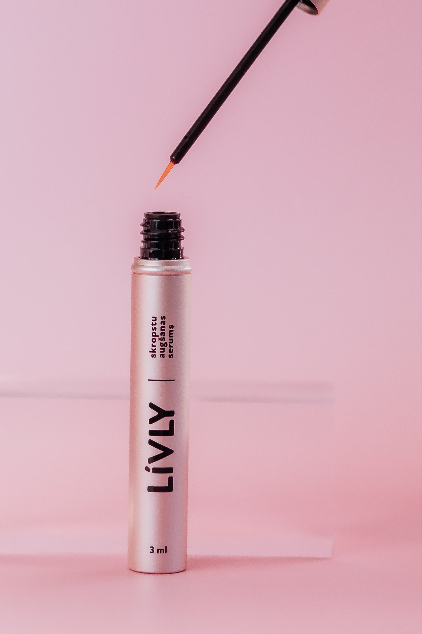 LIVLY Skropstu Augšanas Serums