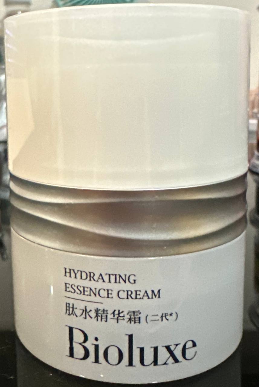 Bioluxe Hydrating Essence Cream