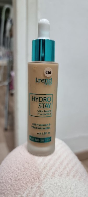 trend IT UP Hydro Stay Silky Serum Foundation