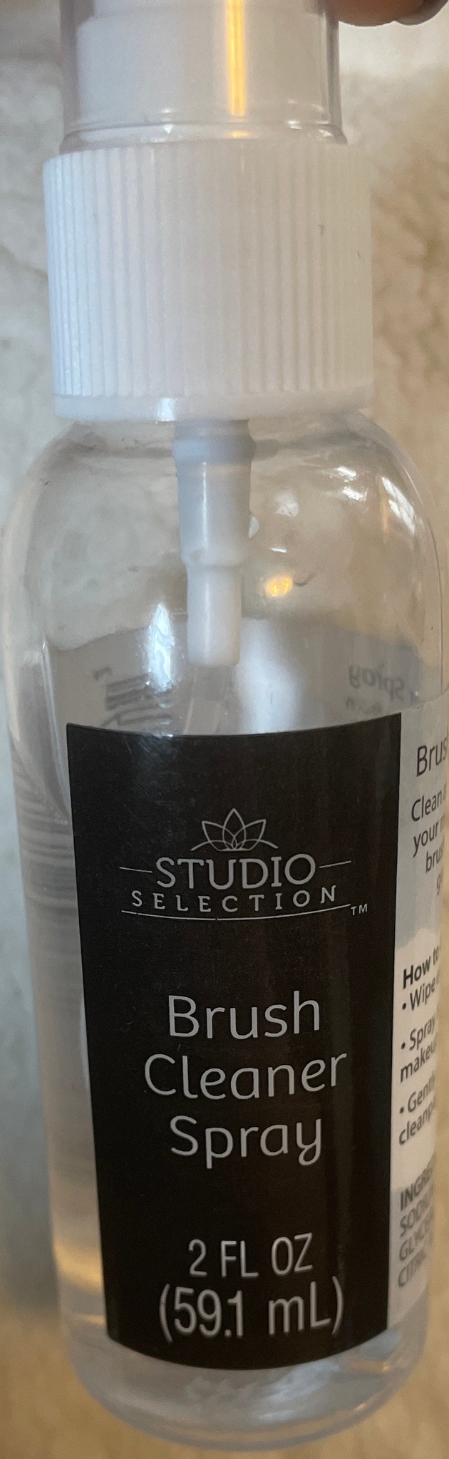 Studio Selection Brush Cleaner Spray