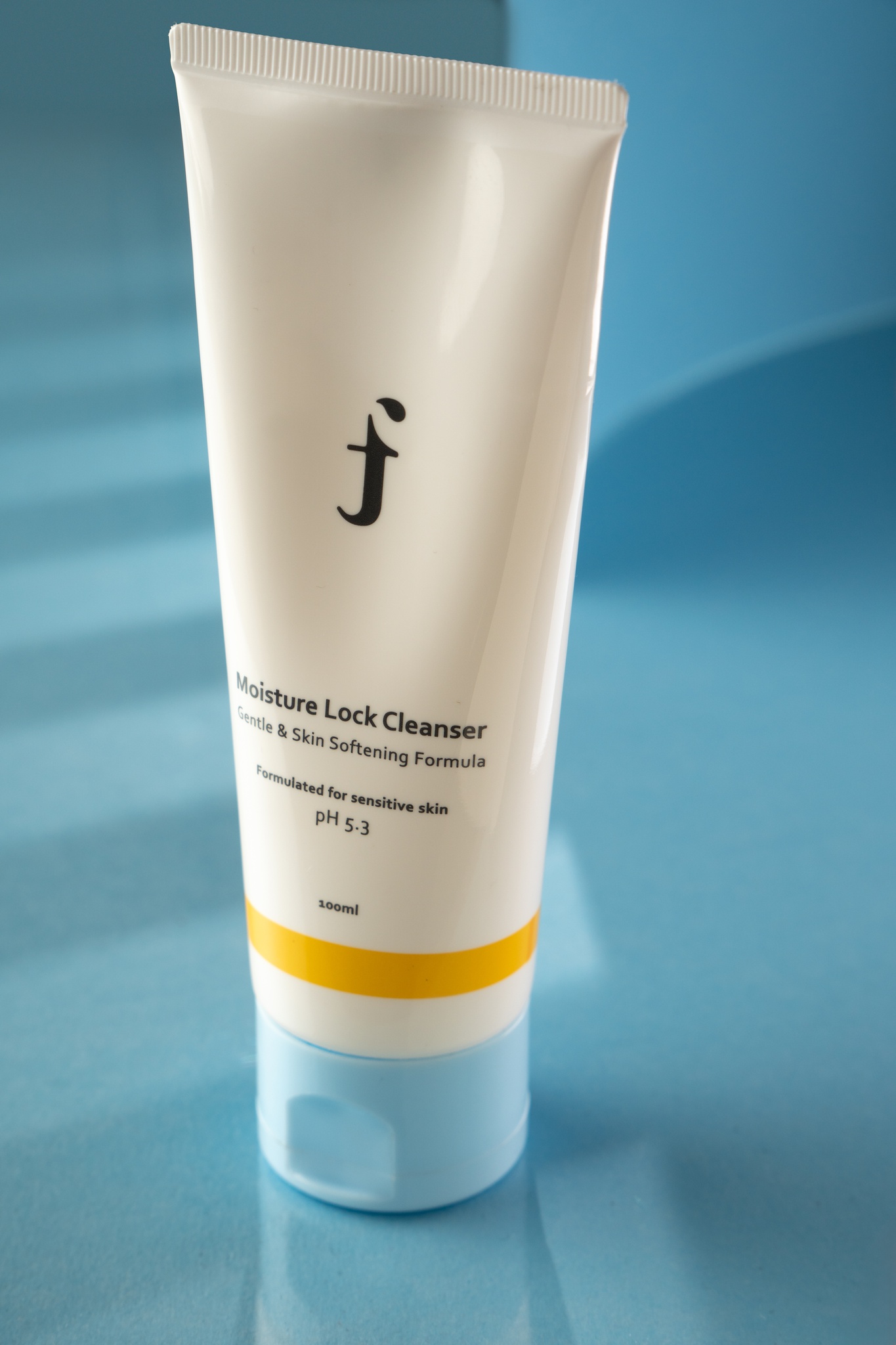 THE FUNDAMENTAL Moisture Lock Cleanser