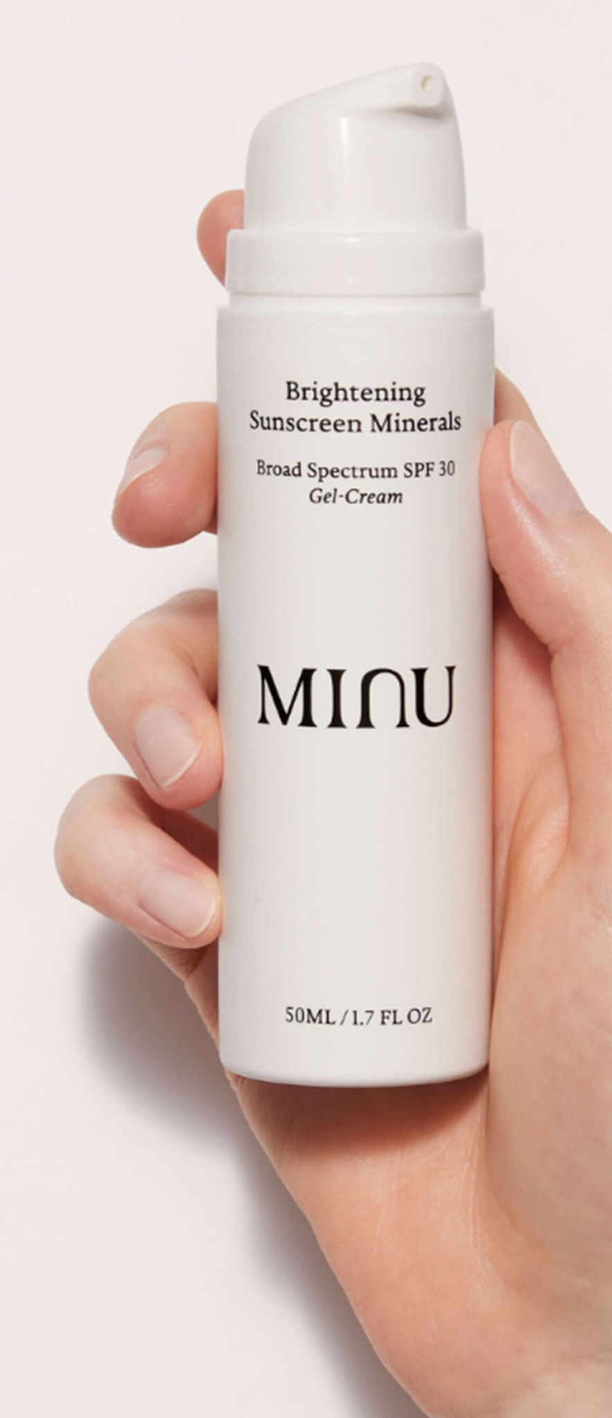 minu Brightening Sunscreen Minerals Broad Spectrum SPF 30 Gel-cream