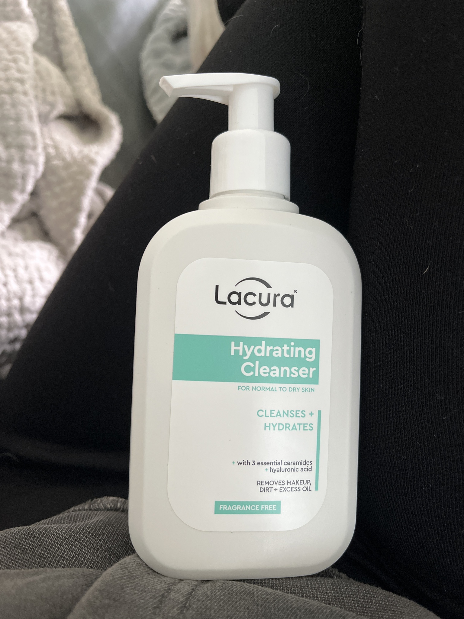 LACURA Hydrating Cleanser