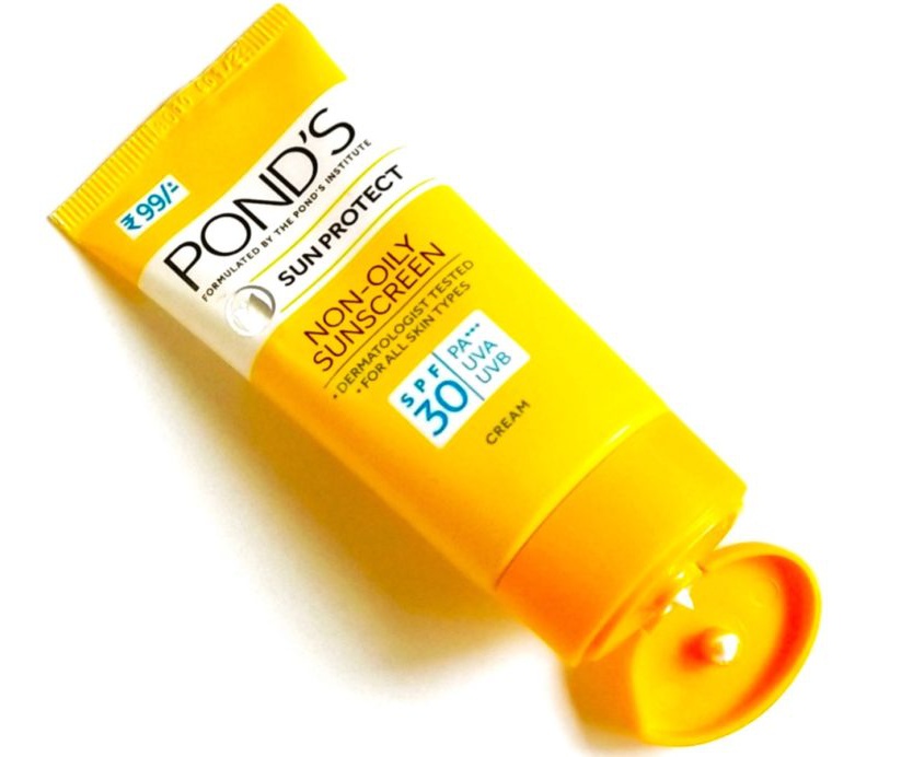 Pond's Sun Protect Non-Oily Sunscreen SPF 30