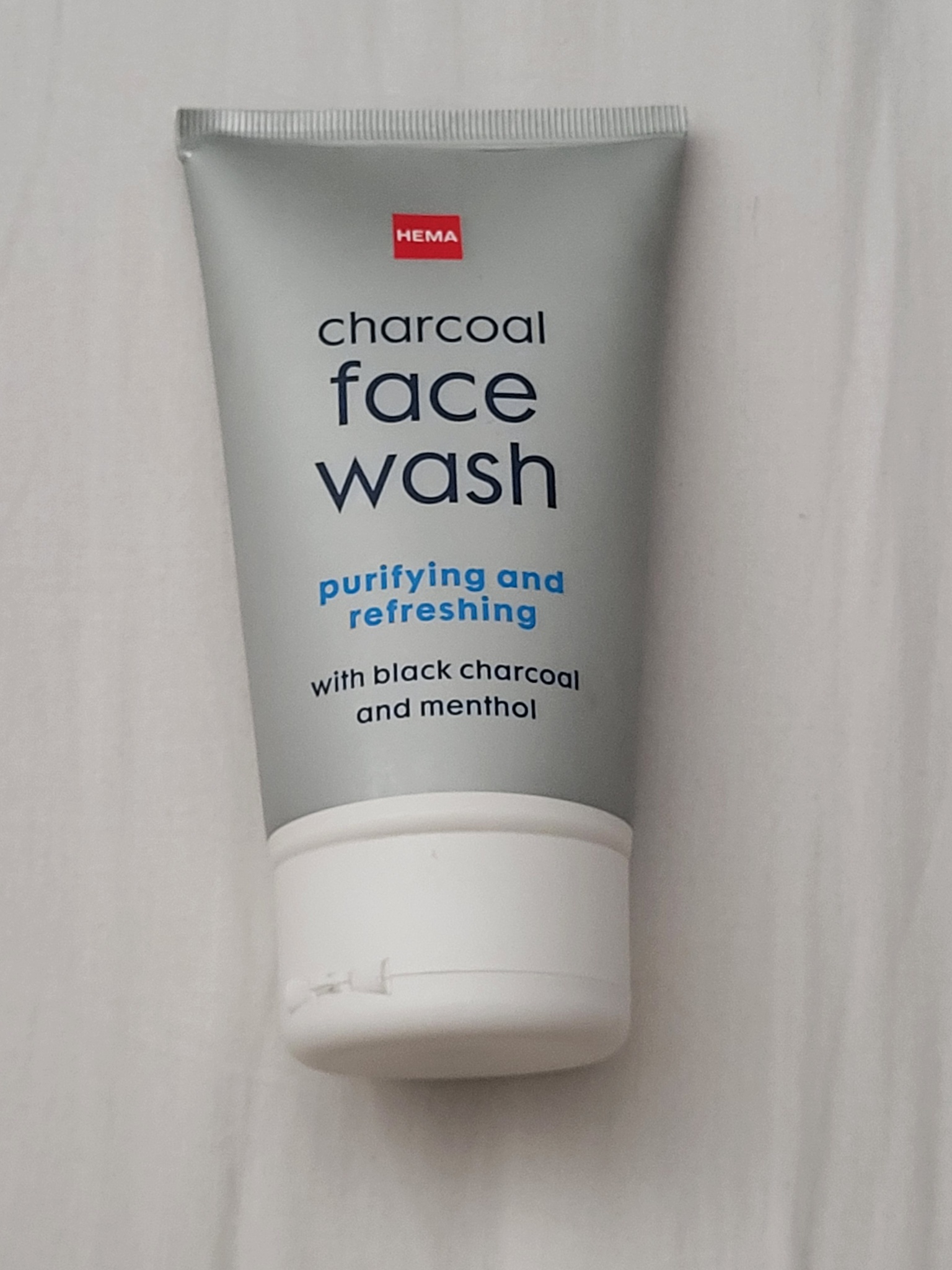 Hema Charcoal Face Wash