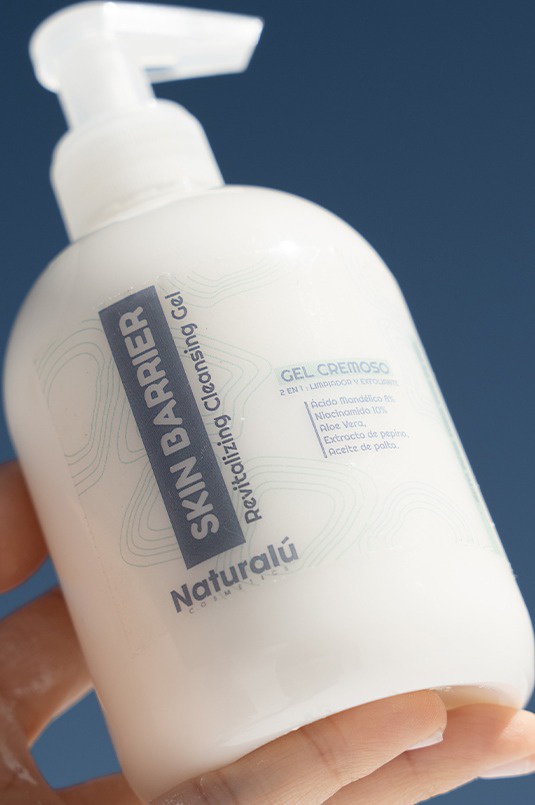 Naturalú Cosmetics Revitalizing Cleansing Gel