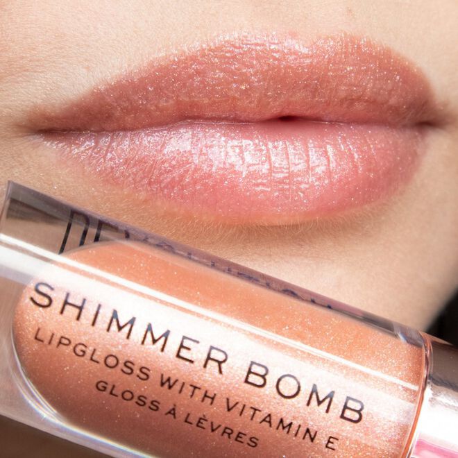 Makeup Revolution Shimmer Lip Gloss