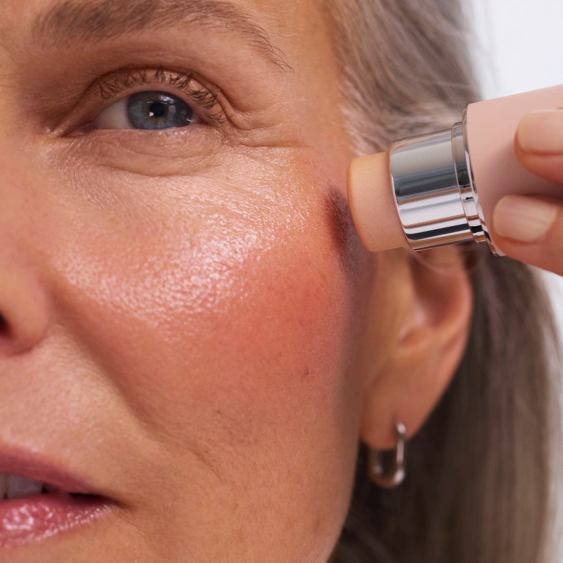 Earths Cure Glow Glaze Highlighter