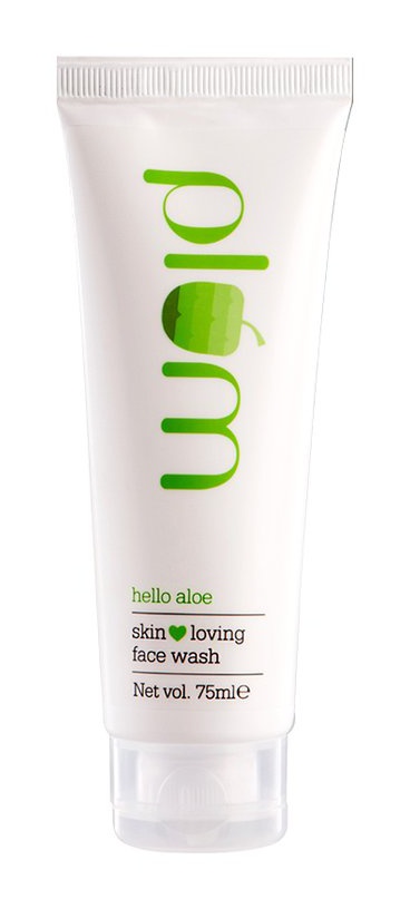 PLUM Hello Aloe skin loving Face Wash