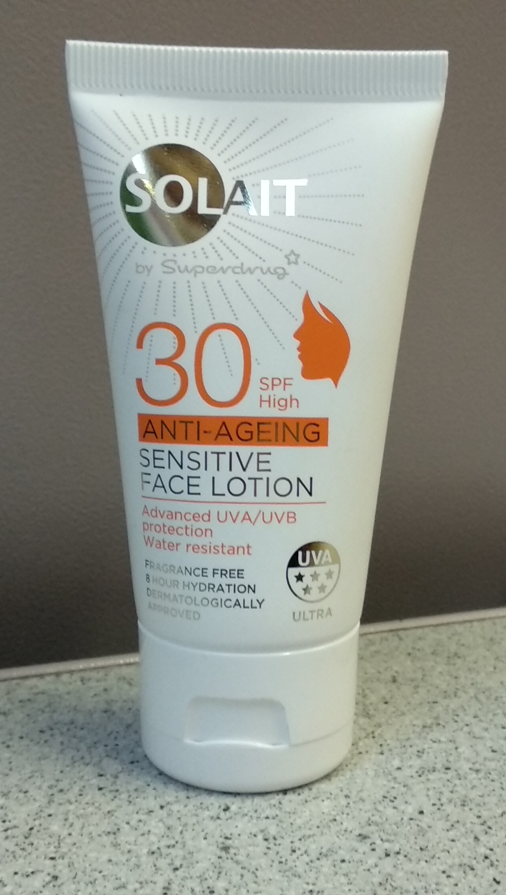Solait Spf30 Anti-Ageing Sensitive Face Lotion