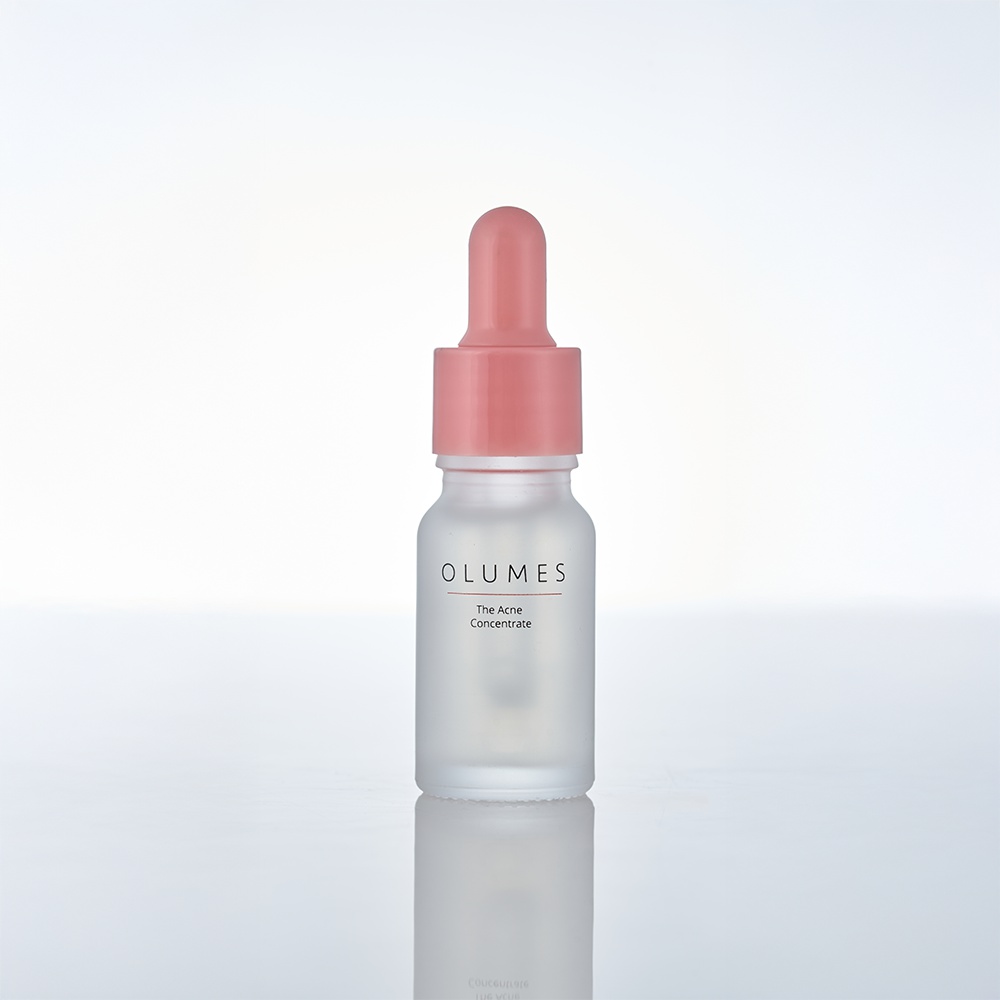 OLUMES The Acne Concentrate