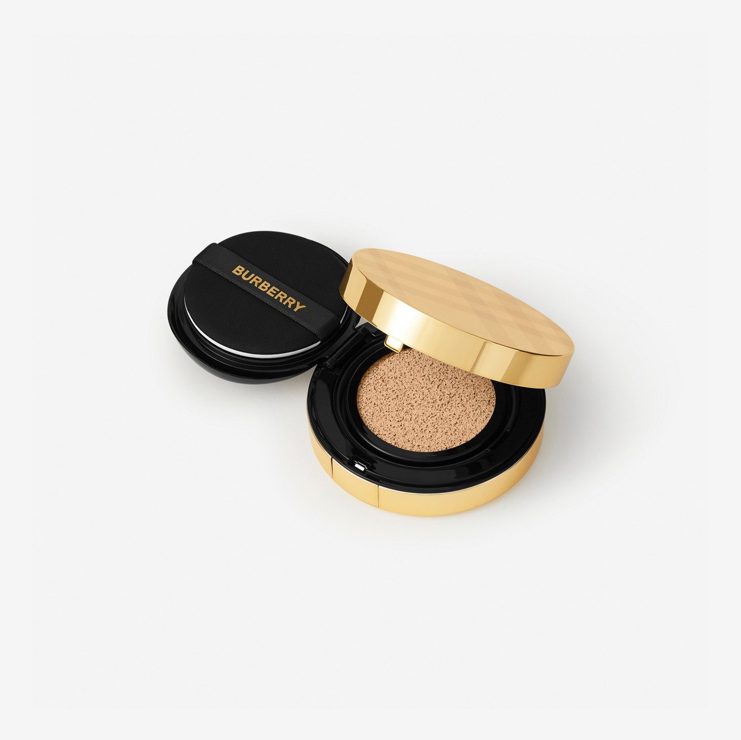 Burberry Matte Glow Cushion