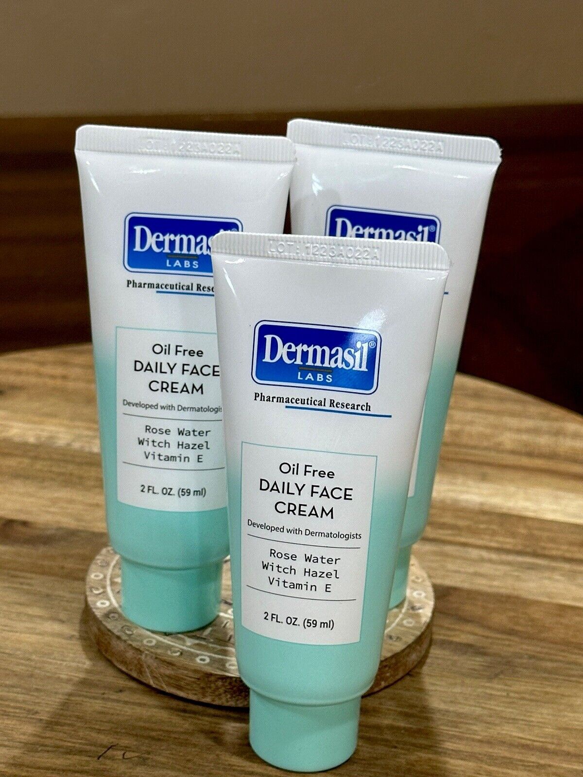 Dermasil LABS Oil Free Daily Face Cream