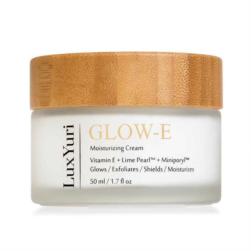 Lux Yuri Glow-e Moisturizing Cream