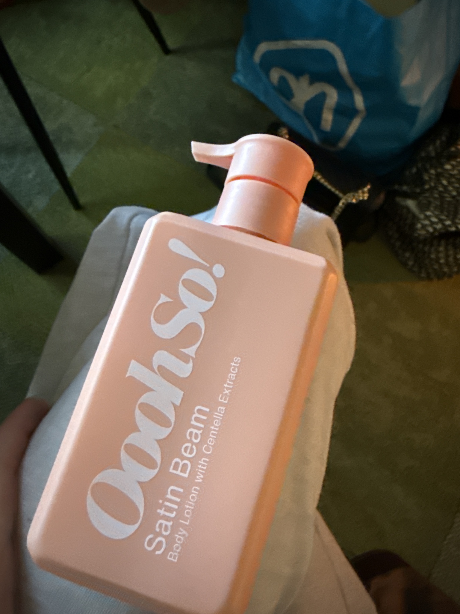 Ooohso Satin Beam