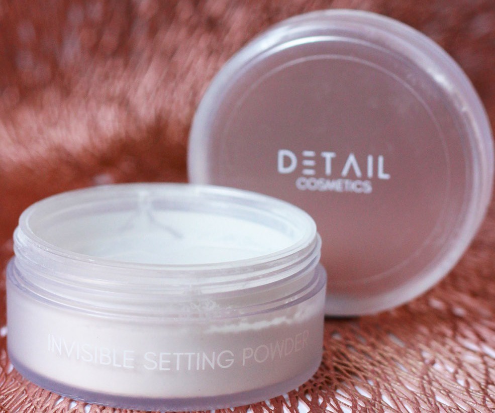 Details Cosmetics Invisible Setting Powder