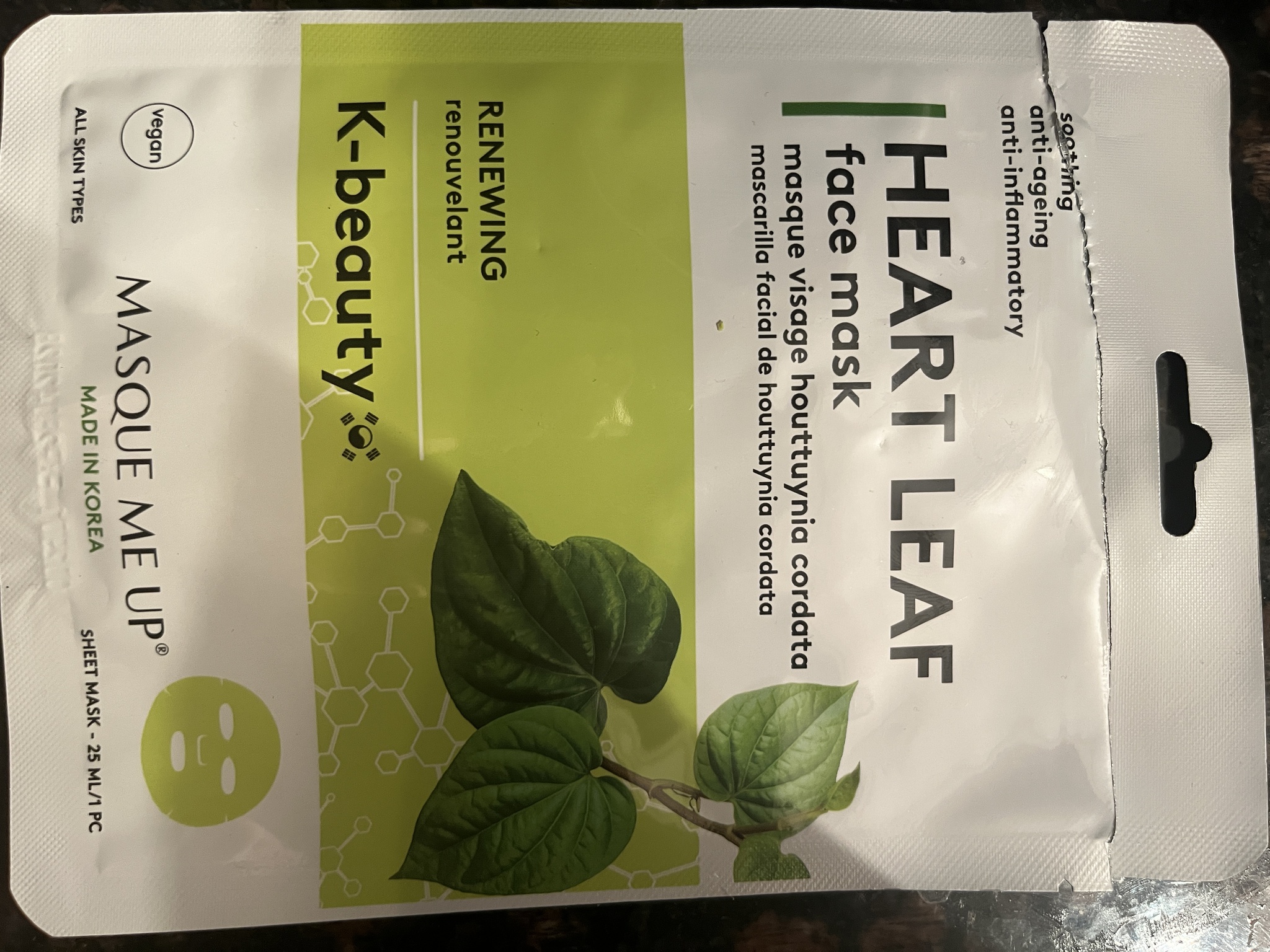 Masque Me Up Heartleaf Face Mask