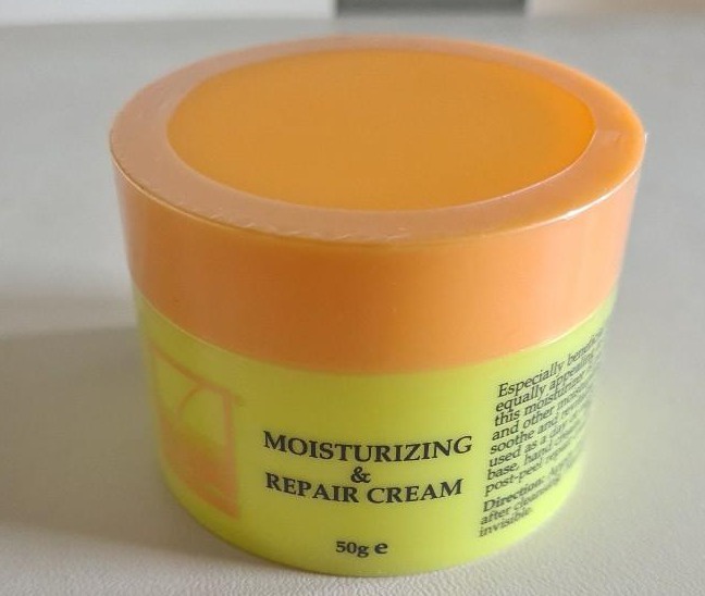 Niks Moisturizing And Repair Cream