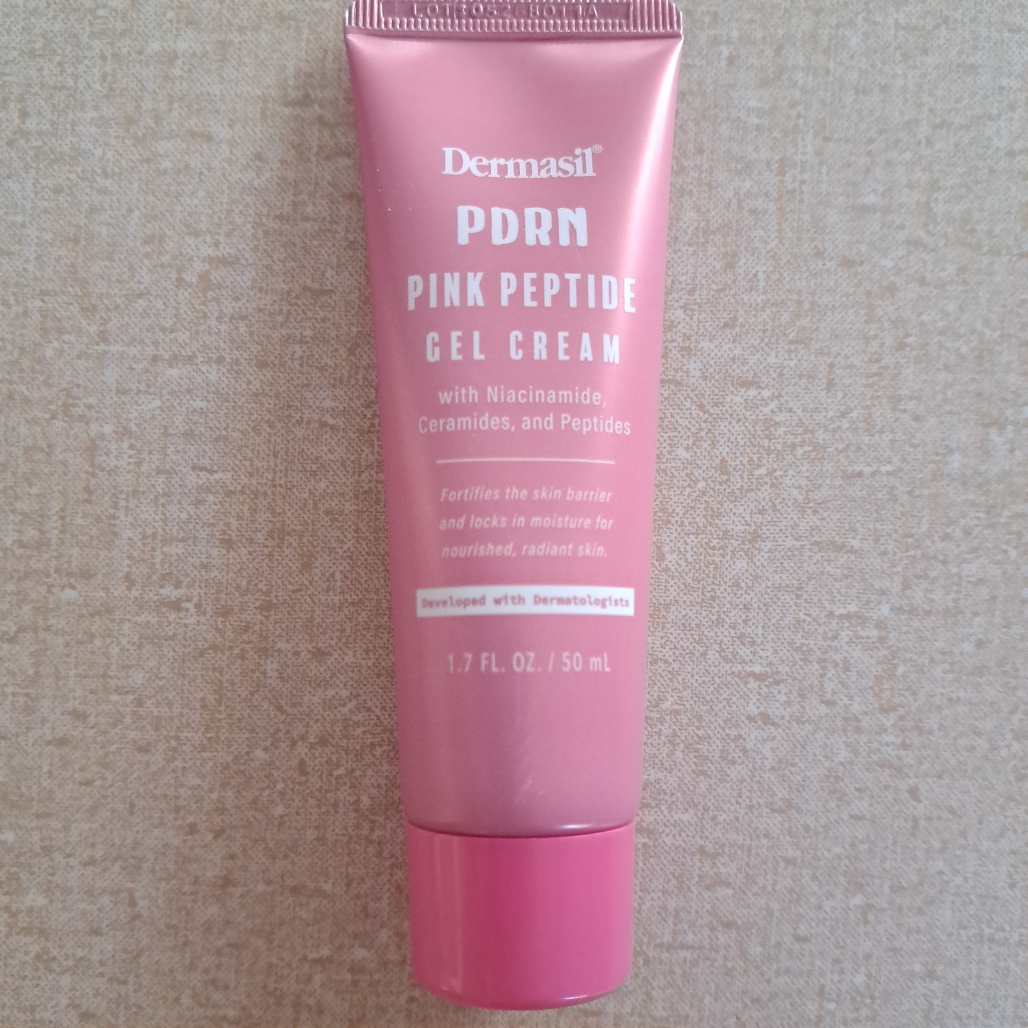 Dermasil Pink Peptide Gel Cream With Niacinamide, Ceramides, And Peptide