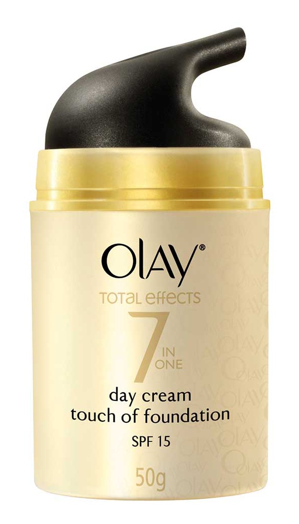 Olay Total Effects 7 in One Touch of Foundation Face Cream BB Crème SPF ...