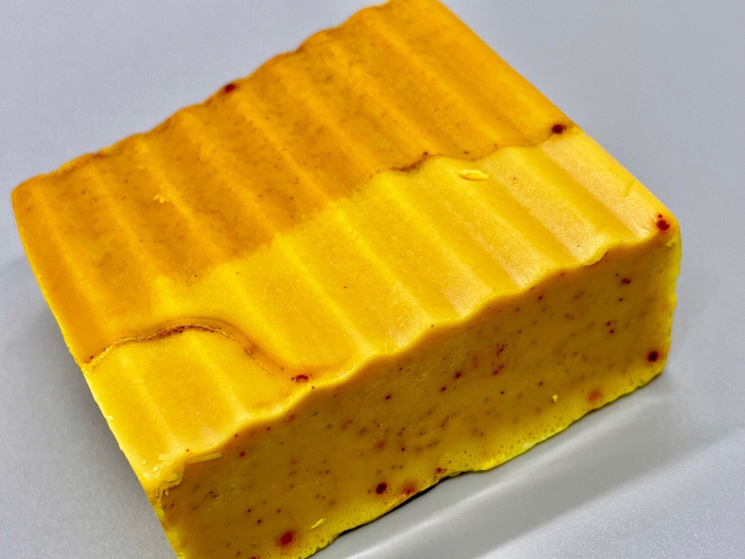 Lavado Essentials Tumeric Honey Bar Soap