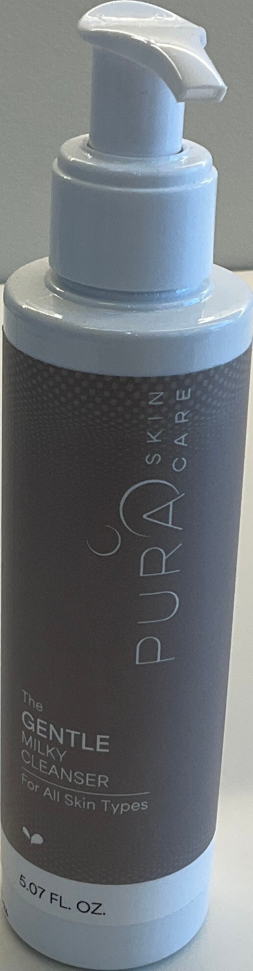 Pura Skincare The Gentle Milky Cleanser