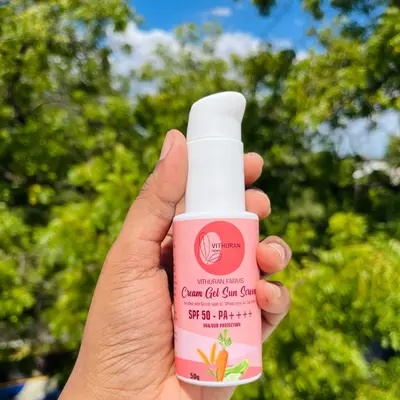 The parambariyam Cream Gel Sunscreen SPF 50 Pa+ + + +