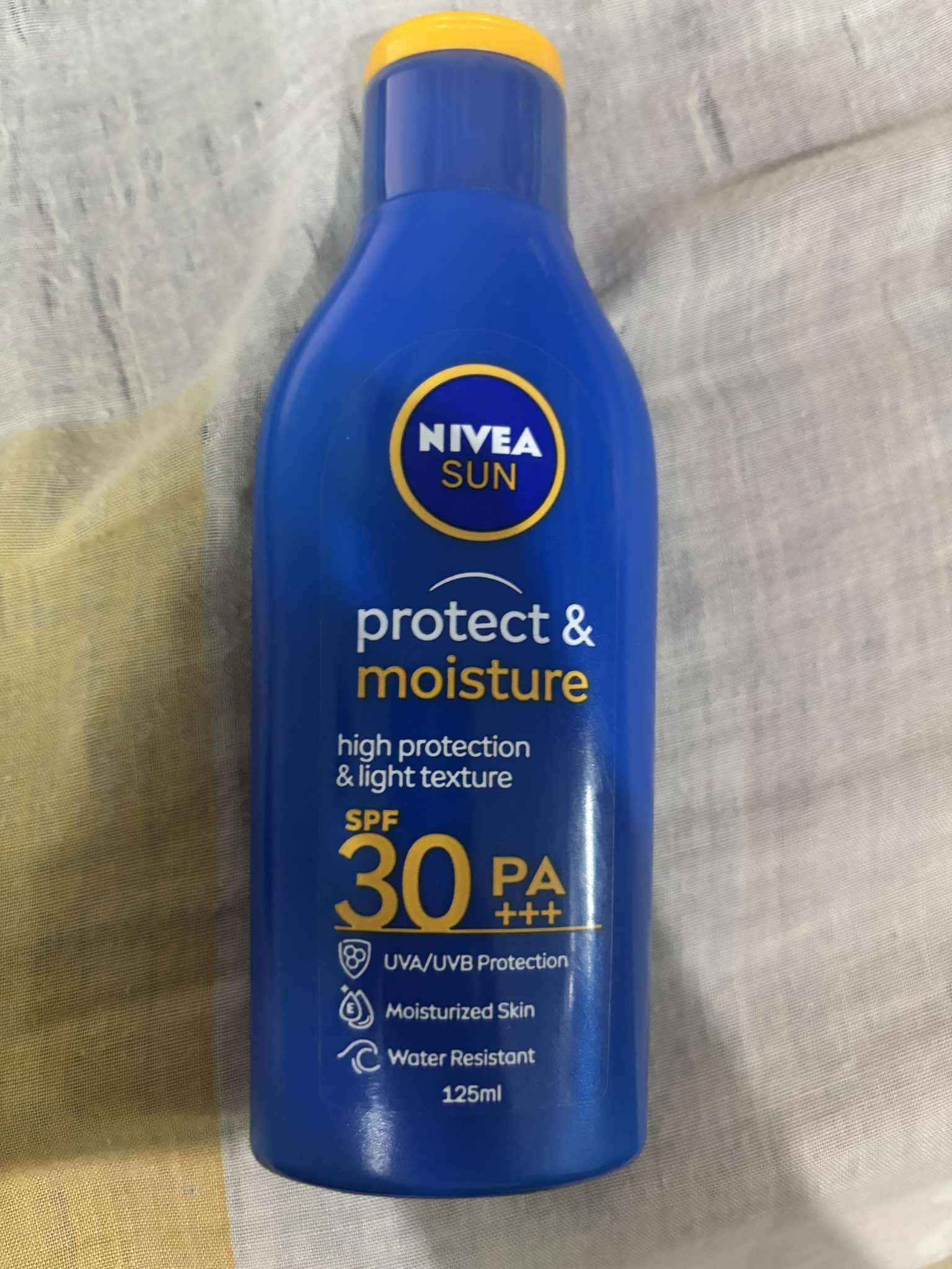 Nivea Protect And Moisture Sunscreen SPF 30