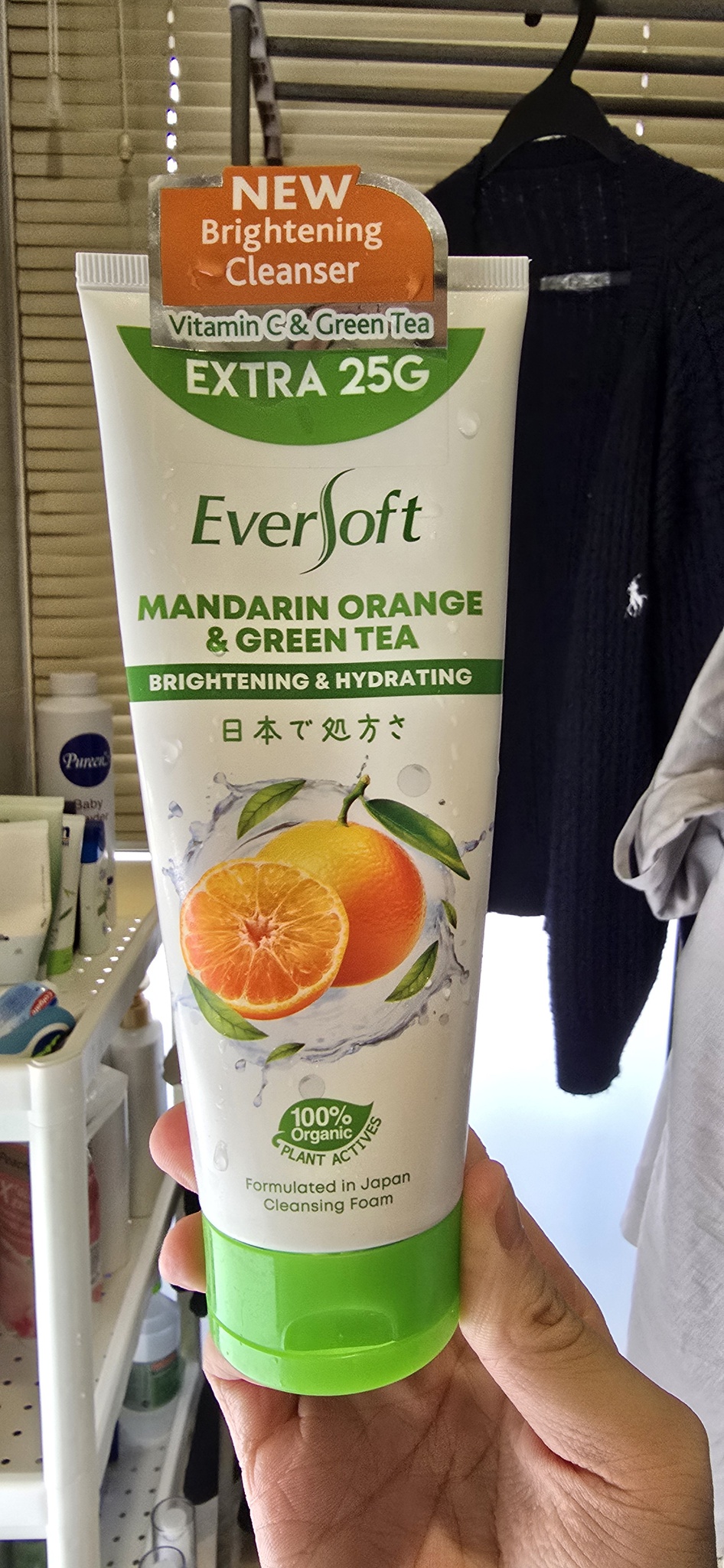 Eversoft Mandarin Orange & Green Tea (brightening & Hydrating) Cleansing Foam