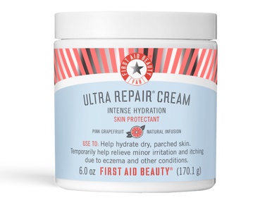 First Aid Beauty Ultra Repair Cream Intense Hydration Grapefruit