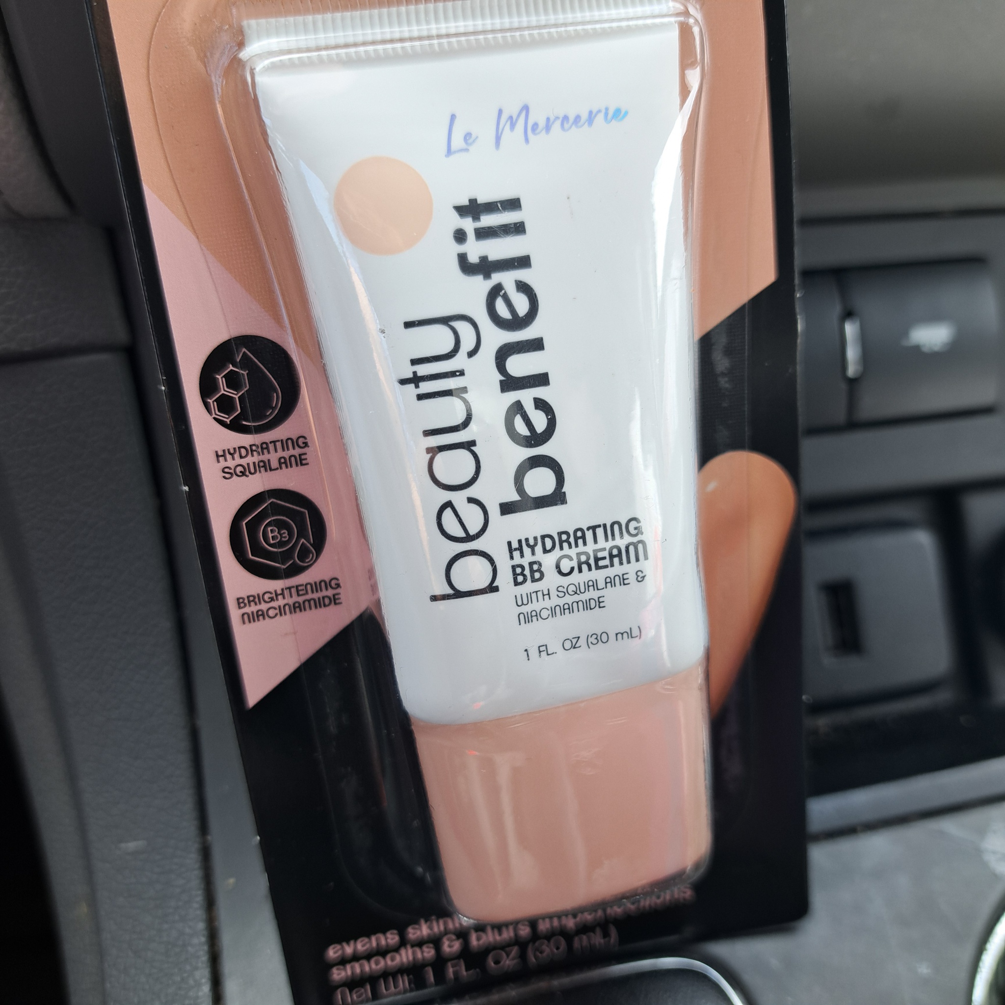 Le mercerie Beauty Benefit Hydrating BB Cream