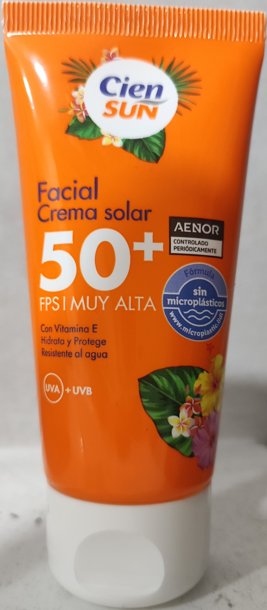 Cien Facial Crema Solar 50+