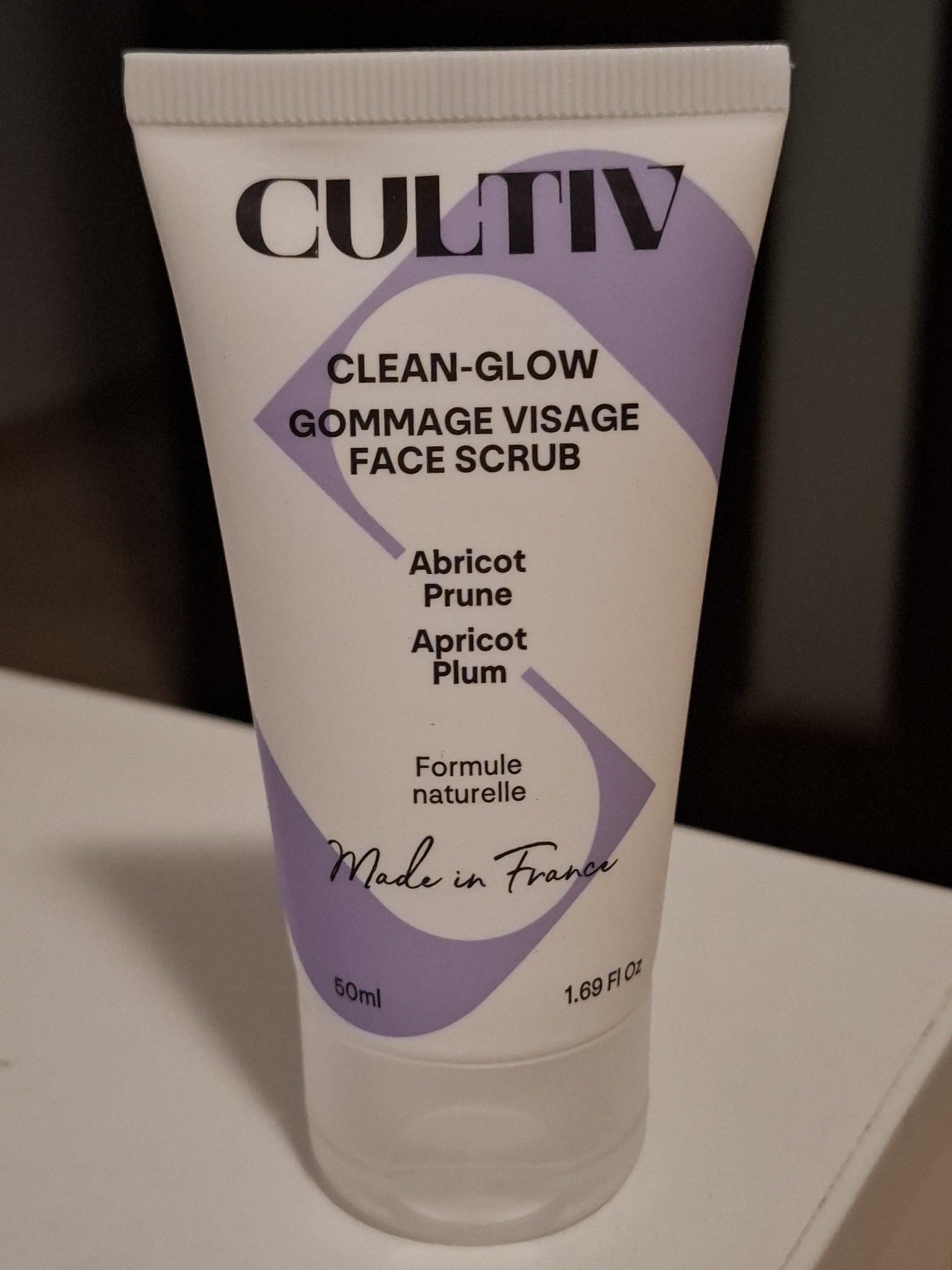 Cultiv Clean-glow Gummage Visage Face Scrub Apricot Plum