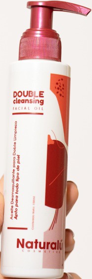 Naturalú Cosmetics Double Cleansing Facial Oil
